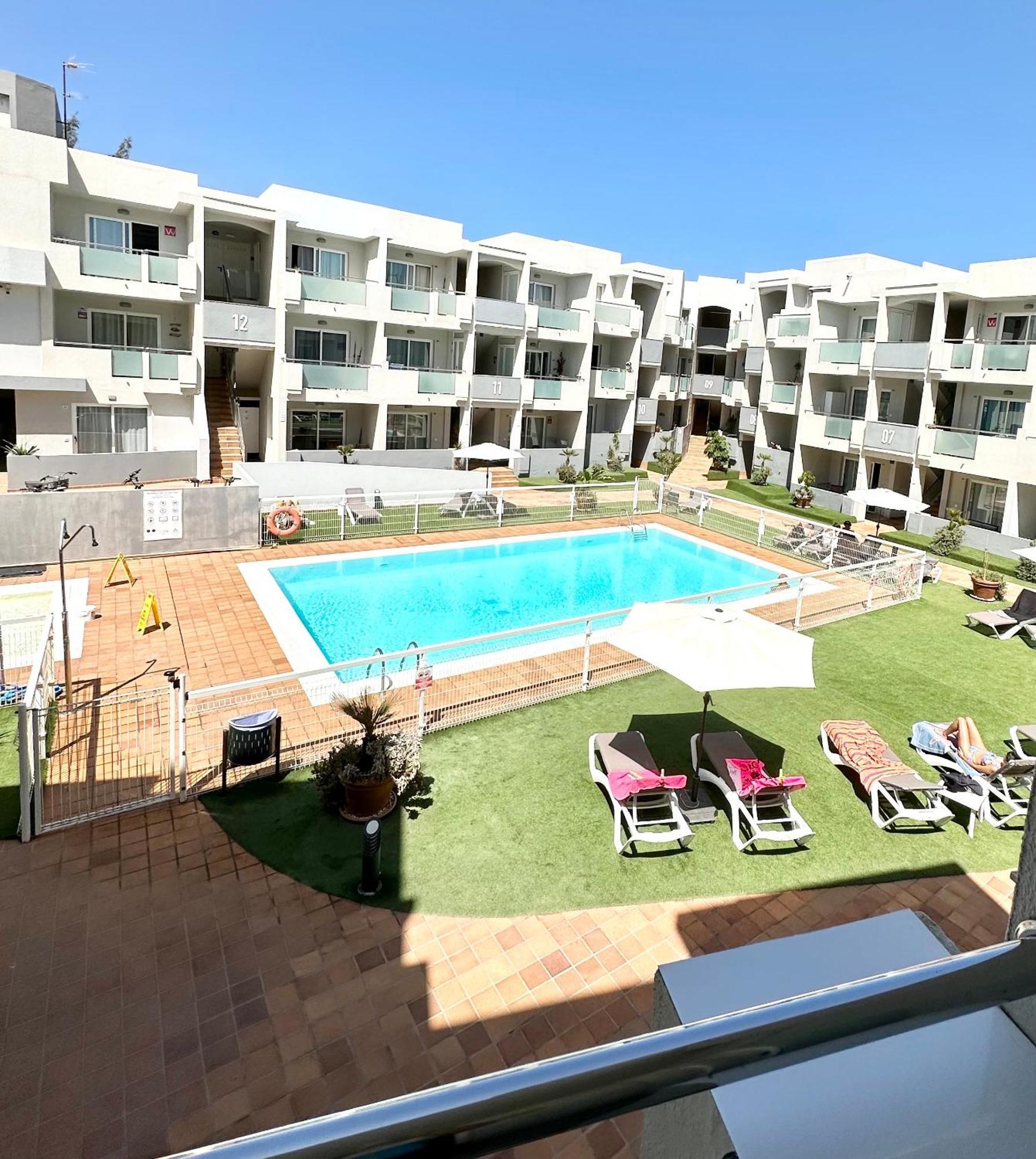 Tutti Frutti Con Piscina, Terraza Soleada Privada, Primera Planta Y Wi-Fi Corralejo Zewnętrze zdjęcie